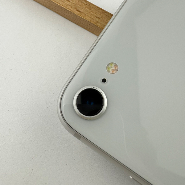 Apple iPhone 8 64GB Silver Б/У №3854 (Стан 9/10)