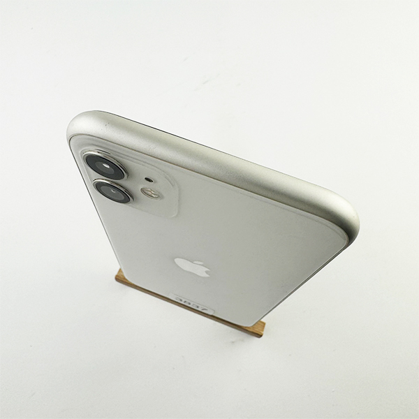 Apple iPhone 11 128GB White Б/У  №3837 (Стан 8/10)