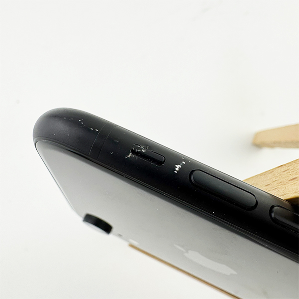 Apple iPhone XR128GB Black Б/У №3859 (Стан 7/10)