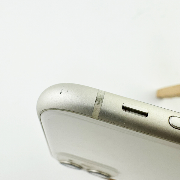 Apple iPhone 11 64GB White Б/У №3890 (Стан 8/10)