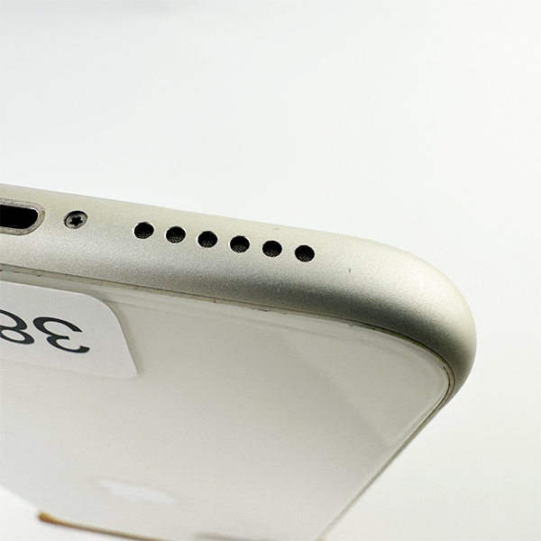 Apple iPhone 11 64GB White Б/У №3890 (Стан 8/10)
