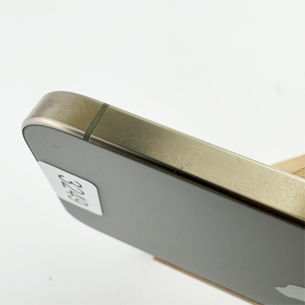 Apple iPhone 15 Pro 256GB Natural Titanium  Б/У №3249 (Стан 8/10)