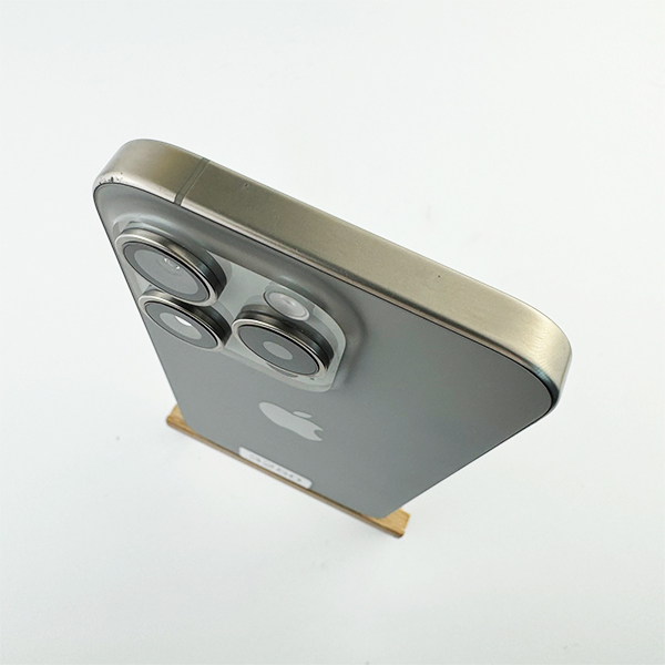 Apple iPhone 15 Pro 256GB Natural Titanium  Б/У №3250 (Стан 8/10)