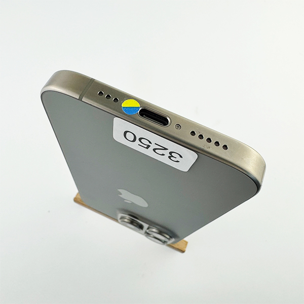 Apple iPhone 15 Pro 256GB Natural Titanium  Б/У №3250 (Стан 8/10)