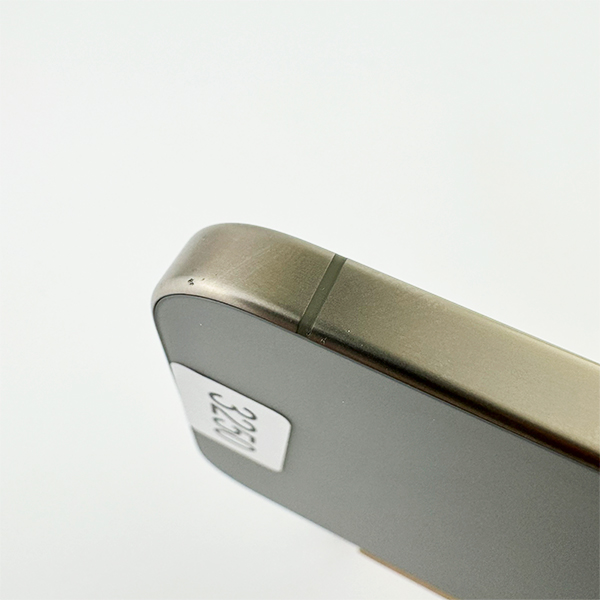 Apple iPhone 15 Pro 256GB Natural Titanium  Б/У №3250 (Стан 8/10)