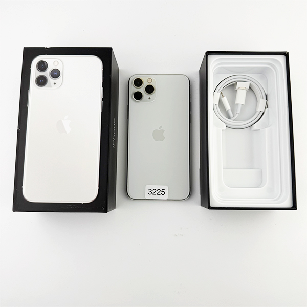 Apple iPhone 11 Pro 256GB Silver Б/У №3225 (Стан 7/10)