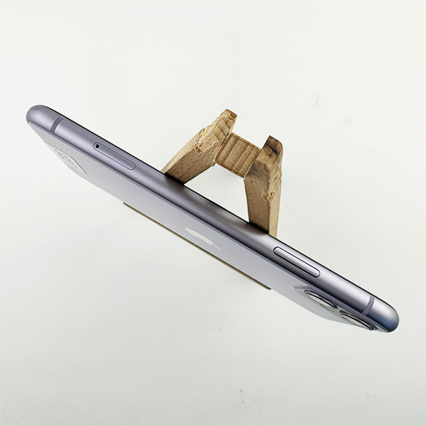 Apple iPhone 11 128GB Purple Б/У №3227 (Стан 8/10)