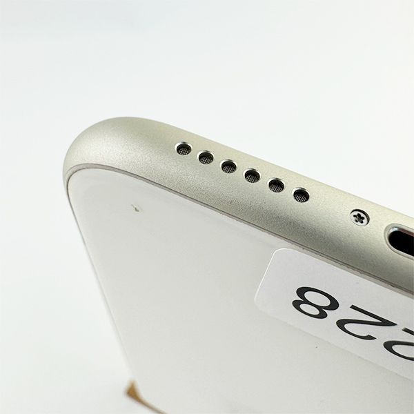 Apple iPhone 11 64GB White Б/У №3228 (Стан 8/10)