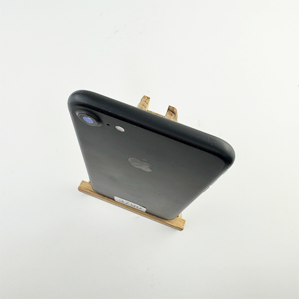 Apple iPhone 7 32GB Black Б/У №3790 (Стан 7/10)