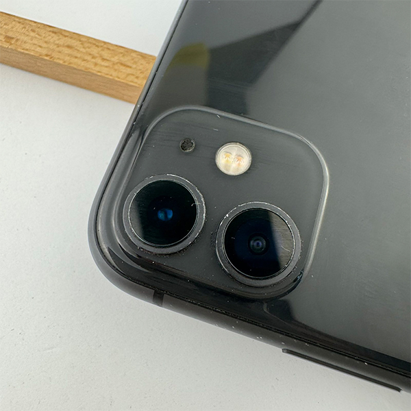 Apple iPhone 11 128GB Black Б/У №3810 (Стан 8/10)