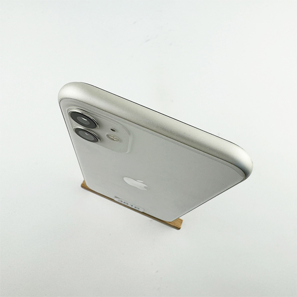 Apple iPhone 11 64GB White Б/У №3816 (Стан 9/10)