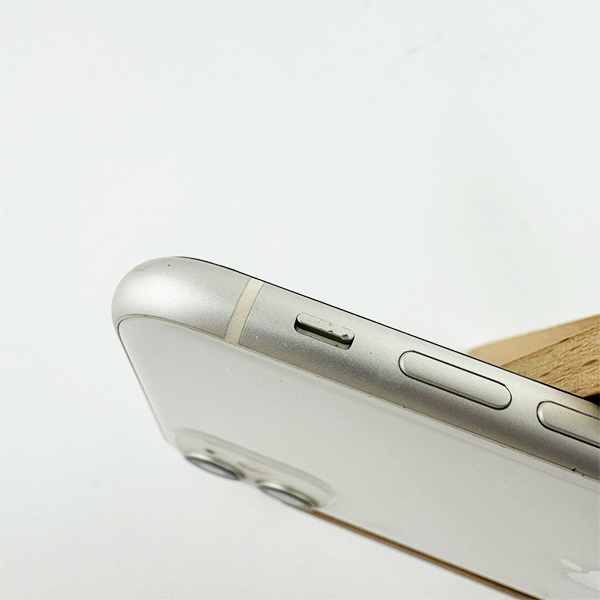Apple iPhone 11 64GB White Б/У №3816 (Стан 9/10)