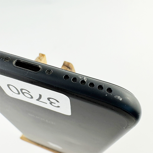 Apple iPhone 7 32GB Black Б/У №3790 (Стан 7/10)