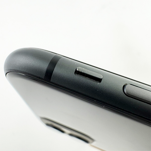 Apple iPhone 11 64GB Black Б/У №3819 (Стан 8/10)