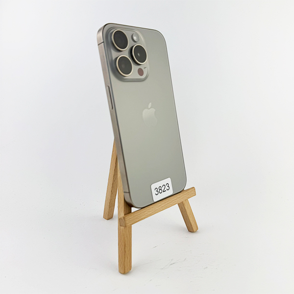 Apple iPhone 15 Pro 256GB Natural Titanium Б/У №3823 (Стан 9/10)