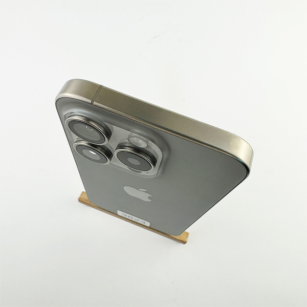 Apple iPhone 15 Pro 256GB Natural Titanium Б/У №3823 (Стан 9/10)