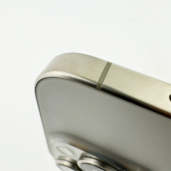 Apple iPhone 15 Pro 256GB Natural Titanium Б/У №3823 (Стан 9/10)