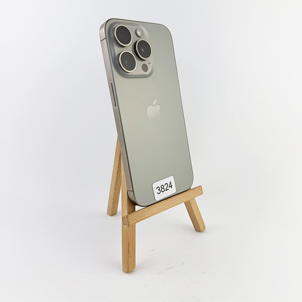 Apple iPhone 15 Pro 256GB Natural Titanium Б/У №3824 (Стан 9/10)