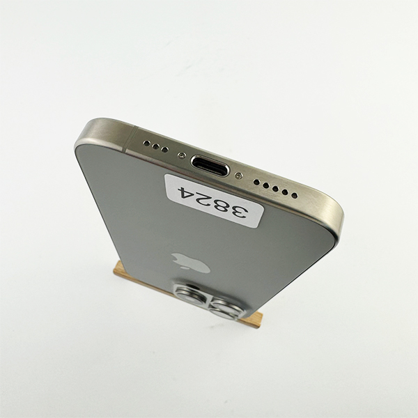 Apple iPhone 15 Pro 256GB Natural Titanium Б/У №3824 (Стан 9/10)