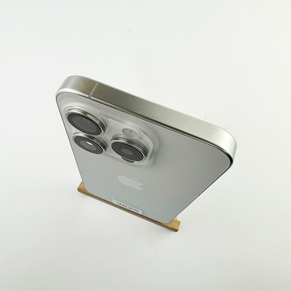Apple iPhone 15 Pro 128GB White Titanium Б/У №3825 (Стан 9/10)