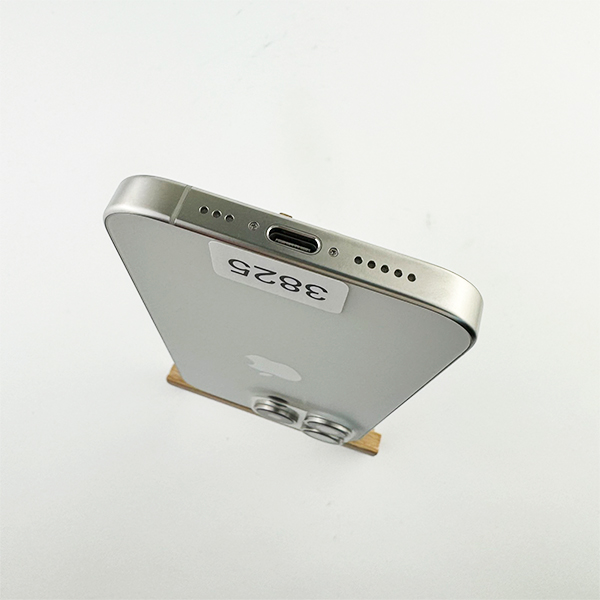 Apple iPhone 15 Pro 128GB White Titanium Б/У №3825 (Стан 9/10)
