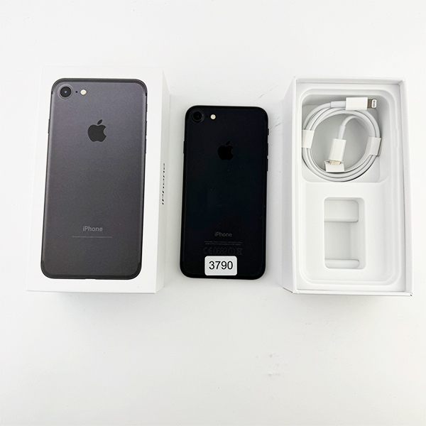 Apple iPhone 7 32GB Black Б/У №3790 (Стан 7/10)