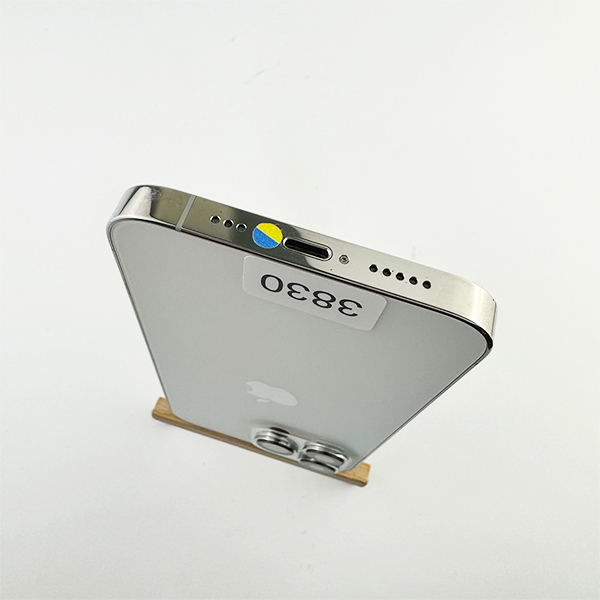 Apple iPhone 13 Pro 256GB Silver Б/У №3830 (стан 8/10)