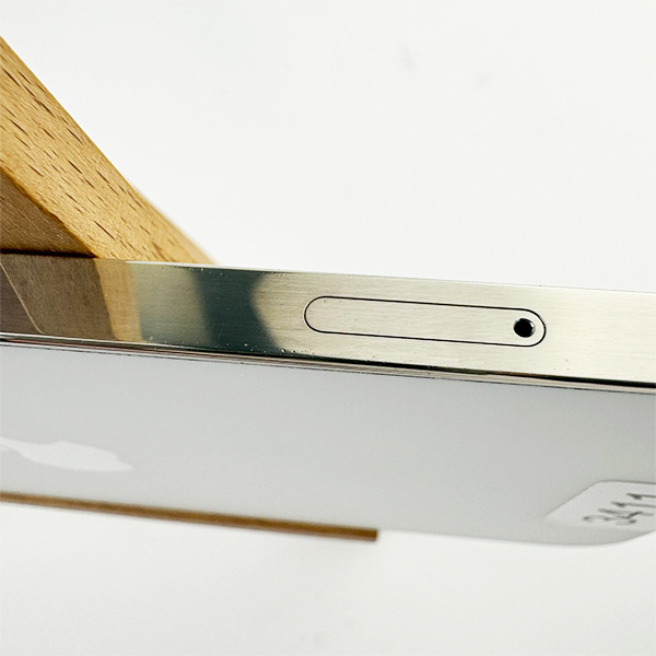 Apple iPhone 12 Pro 128GB Silver Б/У №3411 (Стан 8/10)