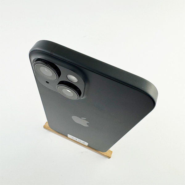 Apple iPhone 15 128GB Black Б/У №3424 (Стан 8/10)