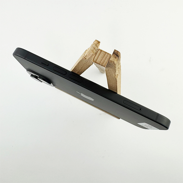 Apple iPhone 15 128GB Black Б/У №3424 (Стан 8/10)