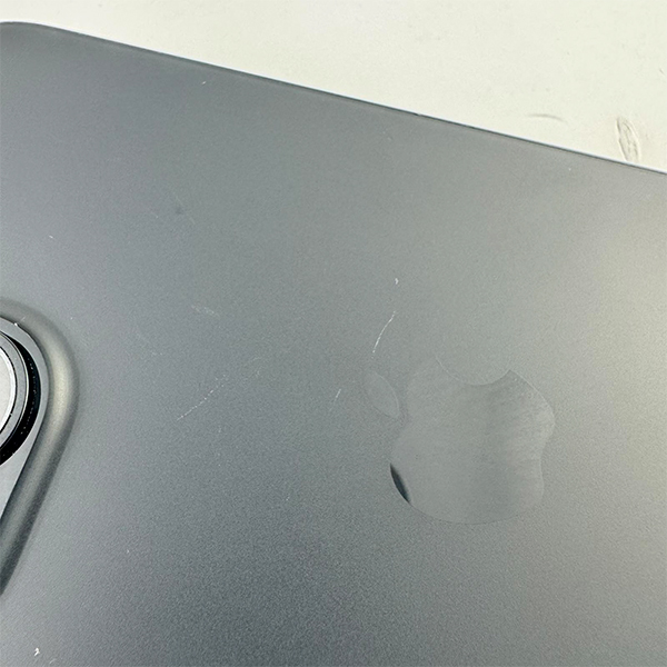 Apple iPhone 15 128GB Black Б/У №3424 (Стан 8/10)