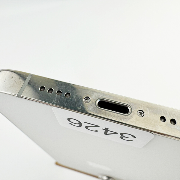 Apple iPhone 12 Pro Max 128GB Silver Б/У №3426 (Стан 8/10)