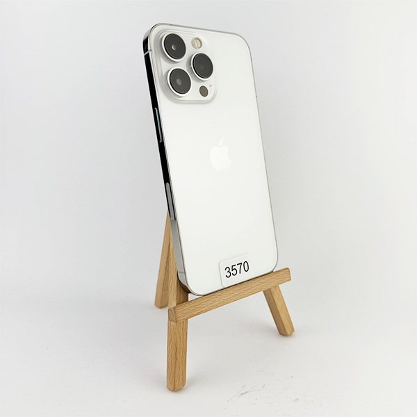 Apple iPhone 13 Pro 256GB Silver Б/У №3570 (стан 8/10)