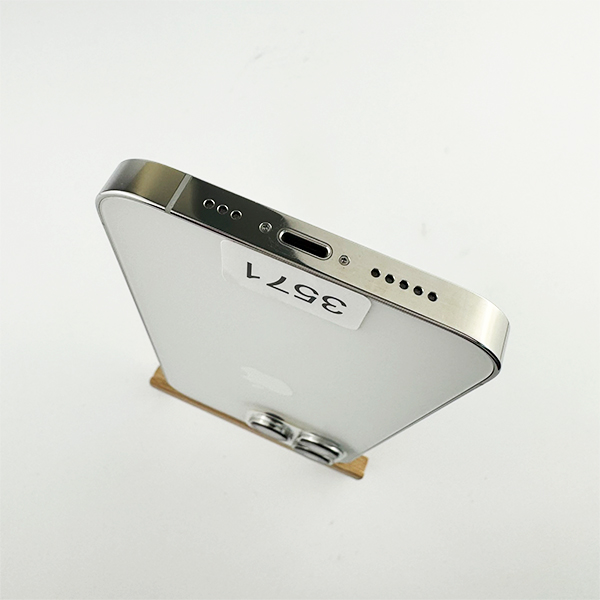 Apple iPhone 13 Pro 128GB Silver Б/У №3571 (Стан 8/10)