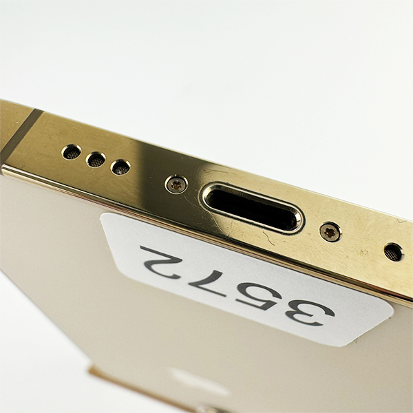 Apple iPhone 12 Pro 256GB Gold Б/У №3572 (стан 8/10)