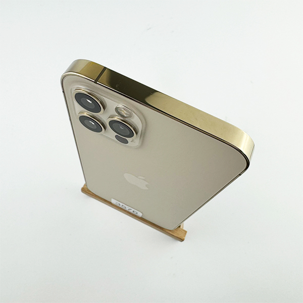 Apple iPhone 12 Pro 128GB Gold Б/У №3576 (Стан 7/10)