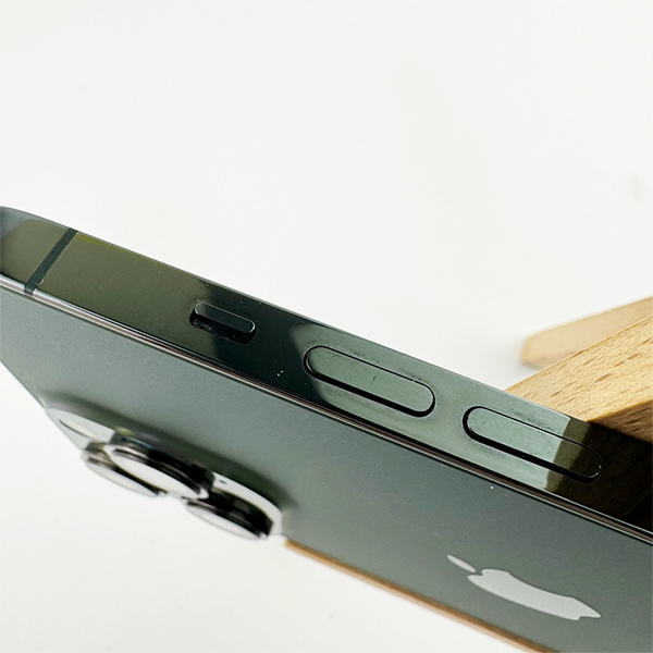 Apple iPhone 13 Pro 128GB Alpine Green Б/У №3577 (Стан 8/10)
