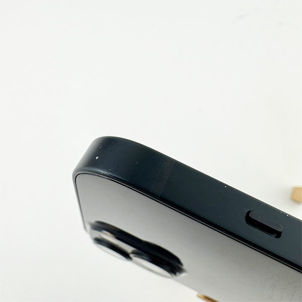 Apple iPhone 13 128GB Midnight Б/У №3580 (Стан 8/10)