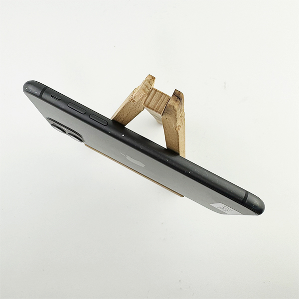 Apple iPhone 11 64GB Black Б/У №3517 (Стан 8/10)