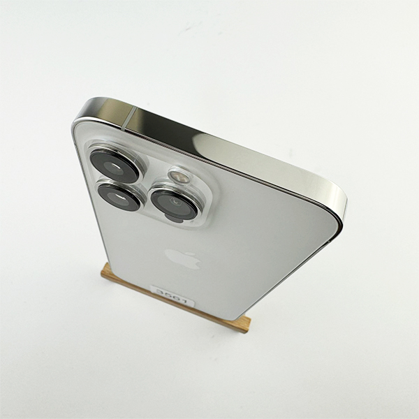 Apple iPhone 13 Pro 256GB Silver Б/У №3561 (стан 8/10)