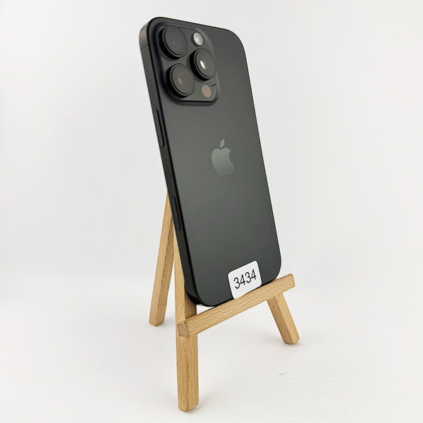 Apple iPhone 16 Pro 256GB Black Titanium Б/У №3434 (Стан 8/10)