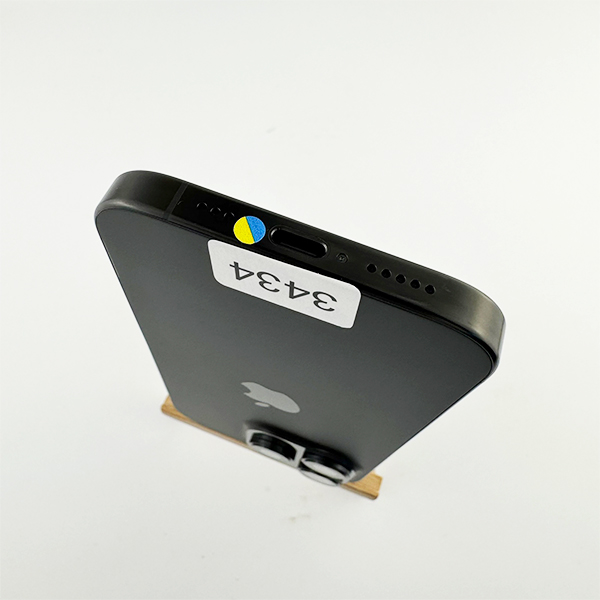Apple iPhone 16 Pro 256GB Black Titanium Б/У №3434 (Стан 8/10)