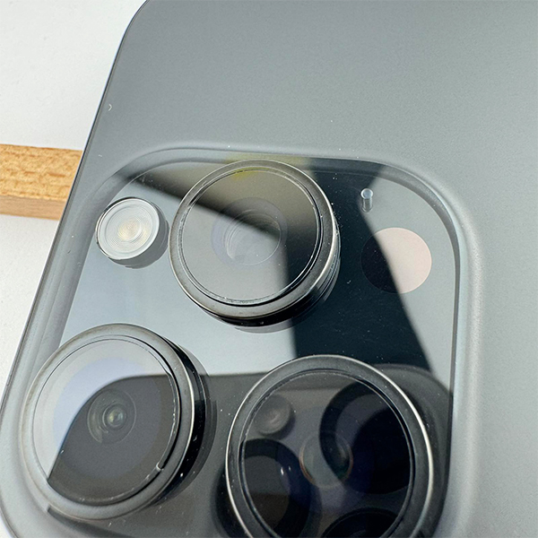 Apple iPhone 16 Pro 256GB Black Titanium Б/У №3434 (Стан 8/10)