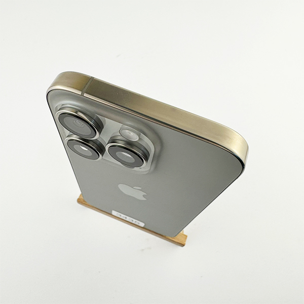 Apple iPhone 16 Pro 256GB Natural Titanium Б/У №3435 (Стан 10/10)
