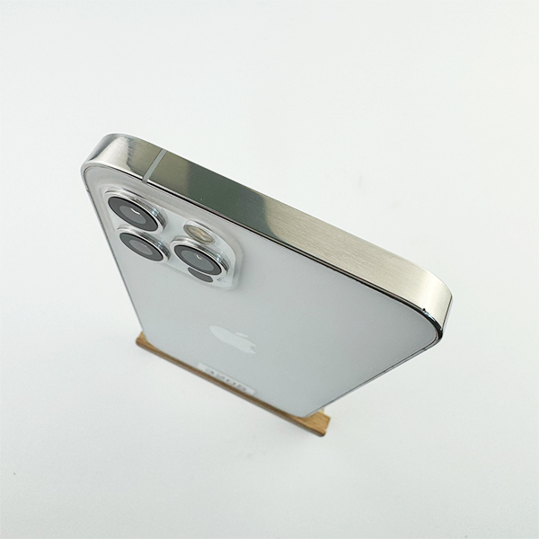 Apple iPhone 12 Pro 128GB Silver Б/У №3205 (Стан 8/10)