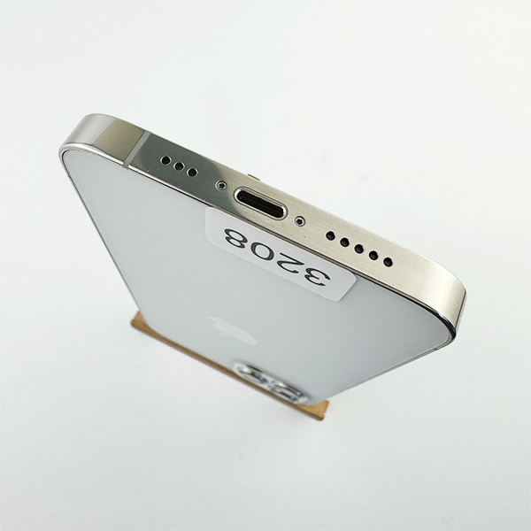 Apple iPhone 12 Pro 128GB Silver Б/У №3208 (Стан 8/10)