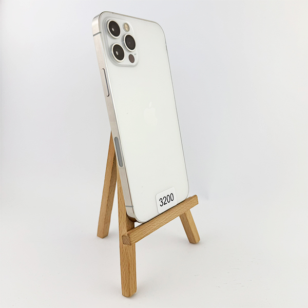 Apple iPhone 12 Pro 256GB Silver Б/У №3200 (Стан 8/10)