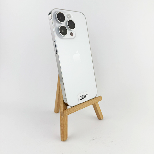 Apple iPhone 14 Pro 256GB Silver Б/У №3587 (Стан 8/10)