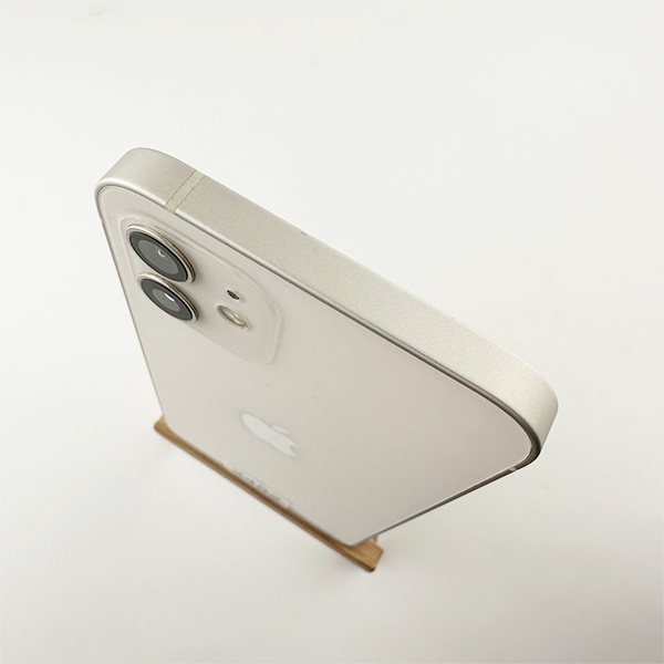 Apple iPhone 12 64GB White Б/У №2482 (Стан 8/10)