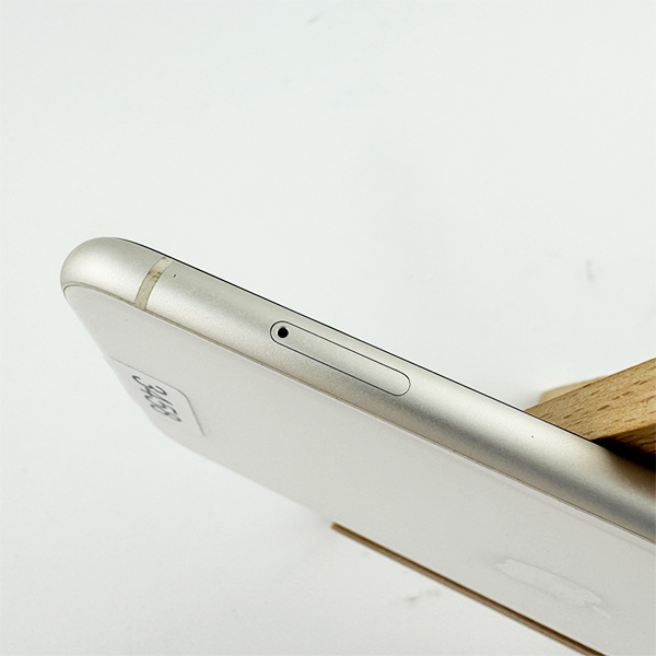 Apple iPhone 11 64GB White Б/У №3458 (Стан 7/10)